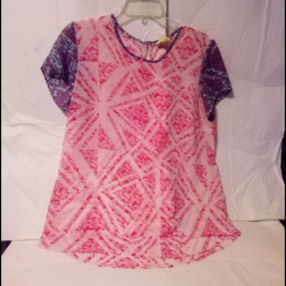 Cabi silky soft lite weight blouse